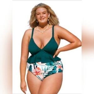 CUPSHE Plus Size Ruffle Swim Top & High-Waist Floral Bottom Bikini Set